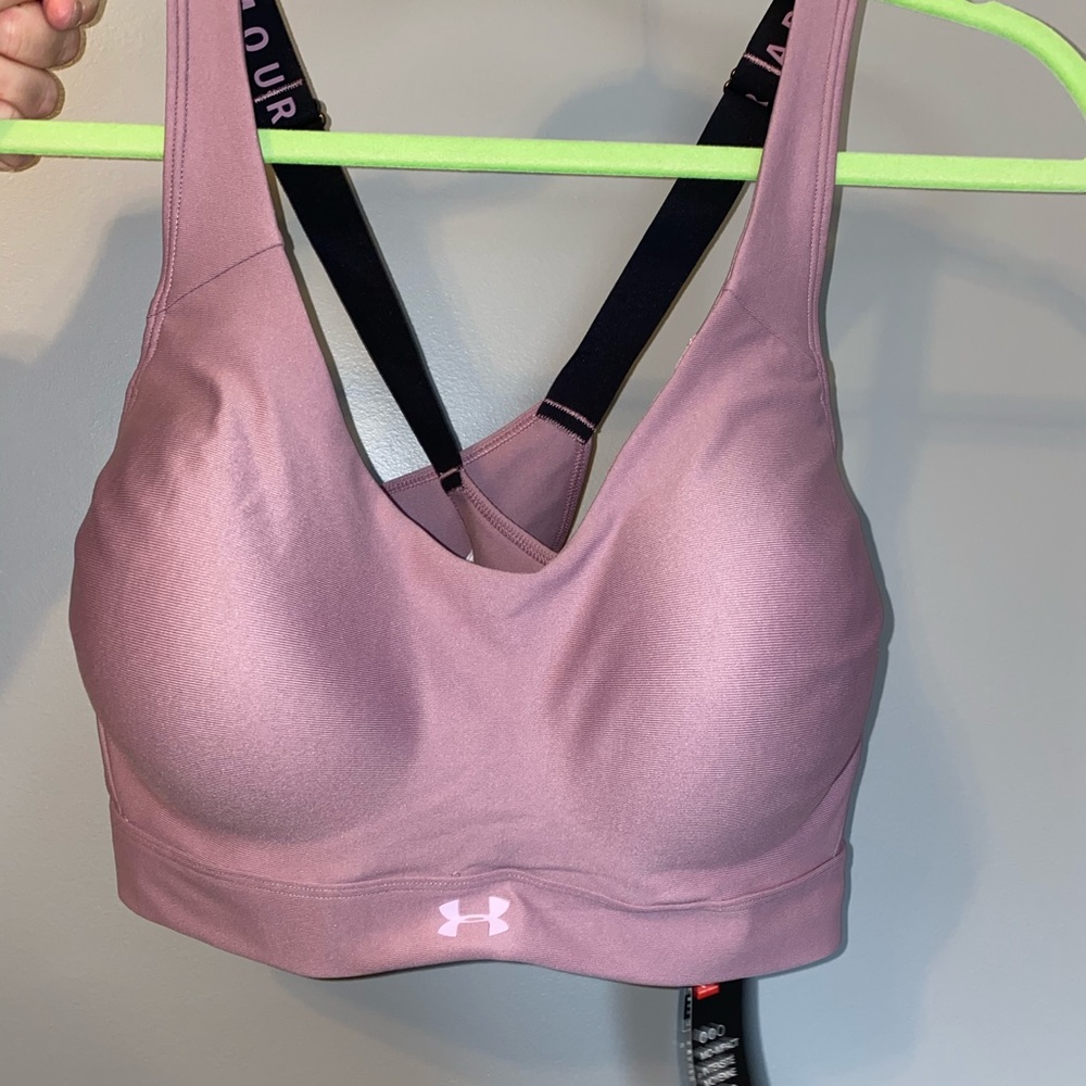 BRAND NEW* UNDER ARMOUR SPORTS BRA